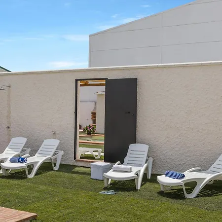Lola Lantejuela Holiday home