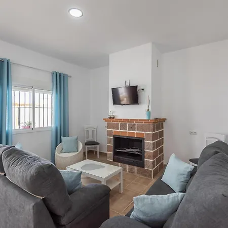 Holiday home Lola Lantejuela *