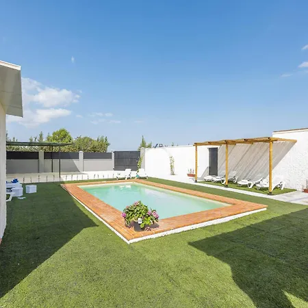 Holiday home Lola Lantejuela